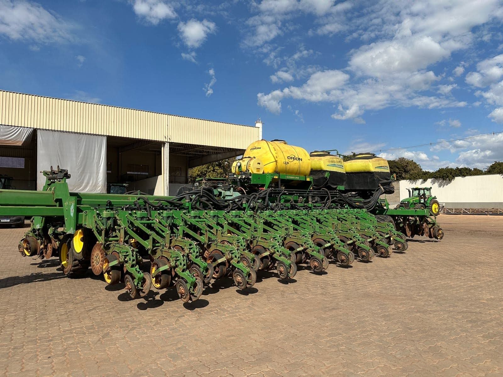 John Deere DB74