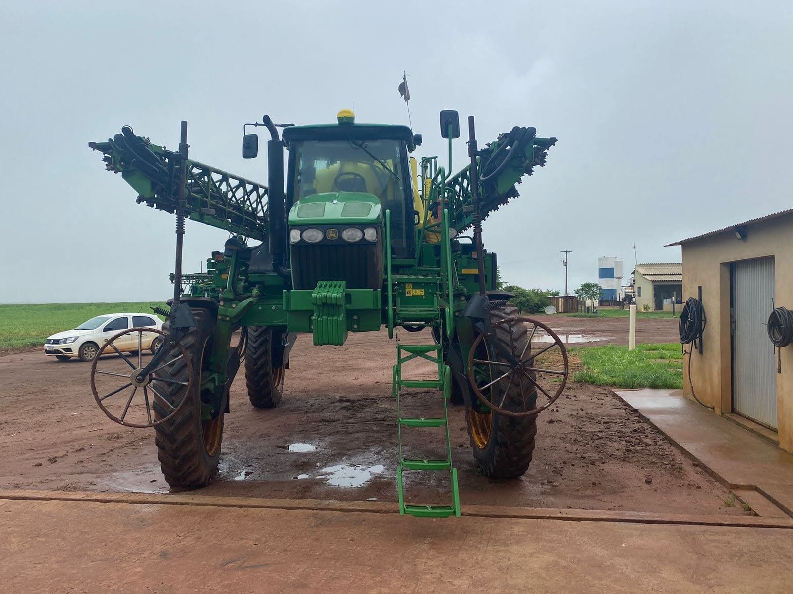 John Deere M4040