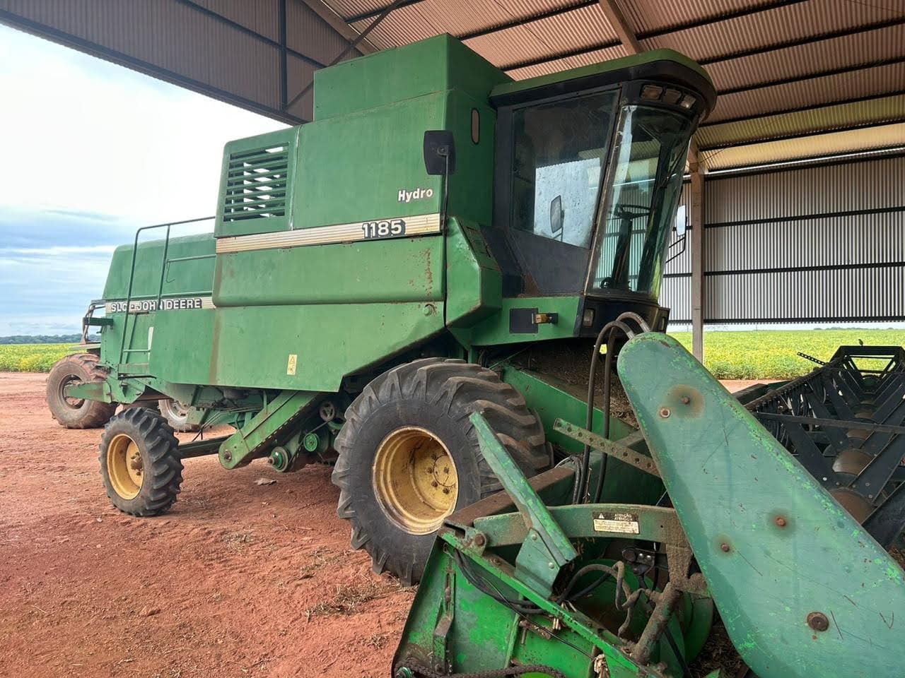 John Deere 1185
